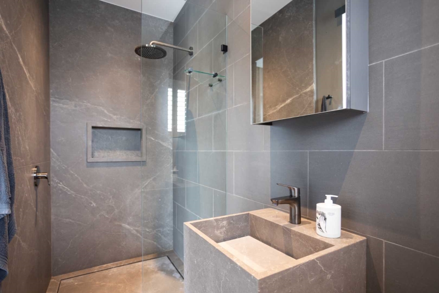 To Let 5 Bedroom Property for Rent in Val De Vie Estate Western Cape